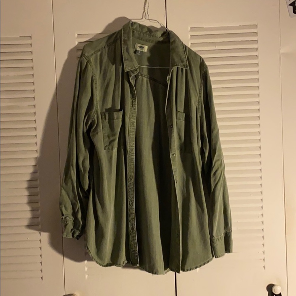 Old navy long sleeve button up shirt